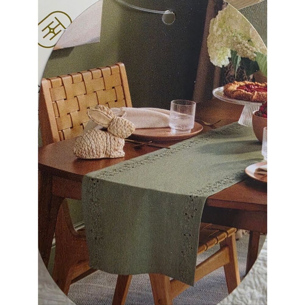 Nwt Threshold 100% Cotton Easter Spring Summer Green Table Runner